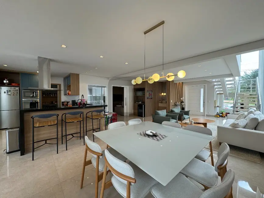 Foto 7 de Casa de Condomínio com 4 quartos à venda, 303m2 em Swiss Park, Campinas - SP