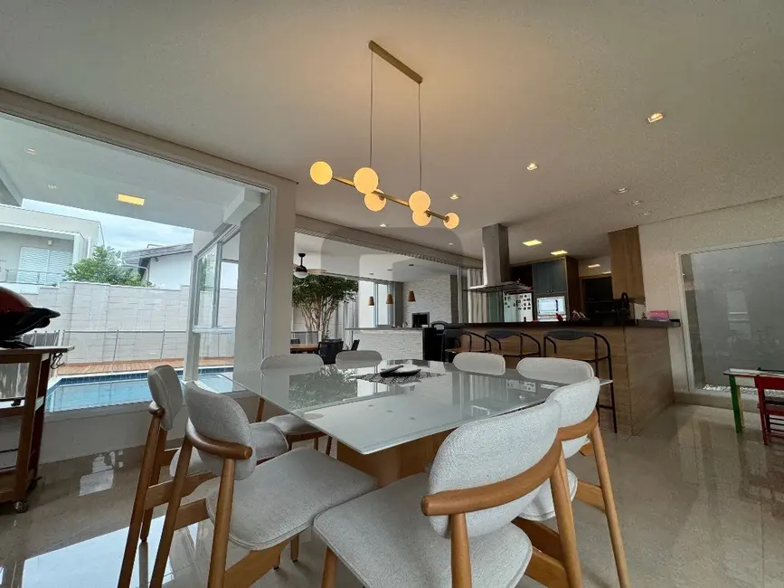 Foto 5 de Casa de Condomínio com 4 quartos à venda, 303m2 em Swiss Park, Campinas - SP