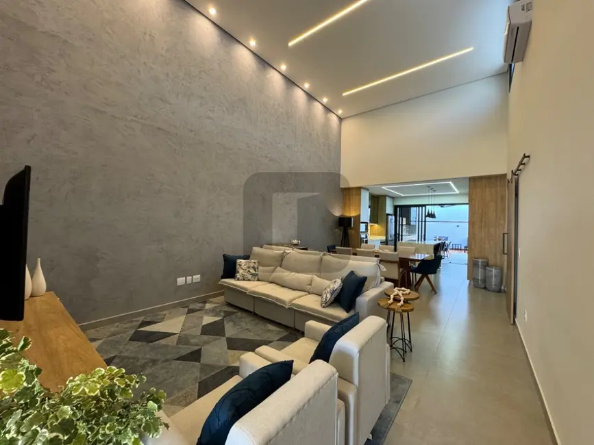 Casa de Condomínio com 3 quartos à venda, 215m2 em Swiss Park, Campinas - SP - imagem 9 Foto 9 de Casa de Condomínio com 3 quartos à venda, 215m2 em Swiss Park, Campinas - SP