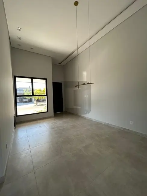 Casa de Condomínio com 3 quartos à venda, 140m2 em São Bento, Paulinia - SP - imagem 3 Foto 3 de Casa de Condomínio com 3 quartos à venda, 140m2 em São Bento, Paulinia - SP