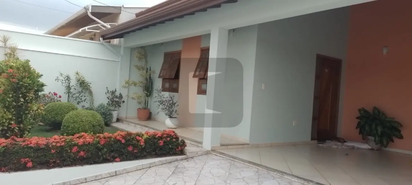 Foto 1 de Casa com 3 quartos à venda, 142m2 em Parque Jambeiro, Campinas - SP