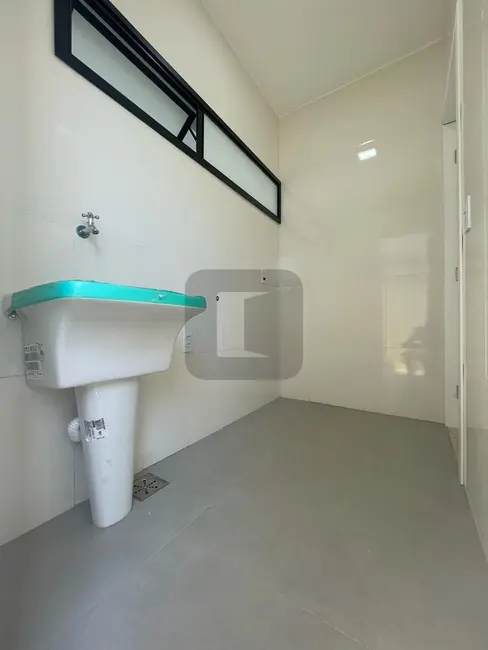 Foto 9 de Casa de Condomínio com 3 quartos à venda, 180m2 em Roncáglia, Valinhos - SP