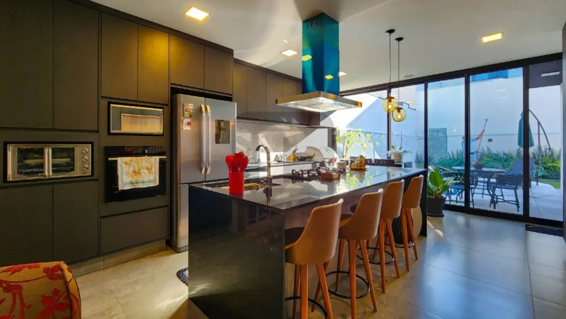 Casa de Condomínio com 3 quartos à venda, 210m2 em Swiss Park, Campinas - SP - imagem 9 Foto 9 de Casa de Condomínio com 3 quartos à venda, 210m2 em Swiss Park, Campinas - SP