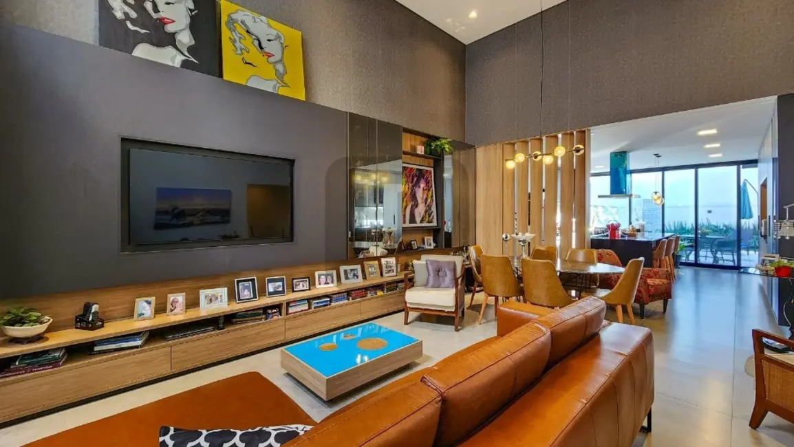 Casa de Condomínio com 3 quartos à venda, 210m2 em Swiss Park, Campinas - SP - imagem 3 Foto 3 de Casa de Condomínio com 3 quartos à venda, 210m2 em Swiss Park, Campinas - SP