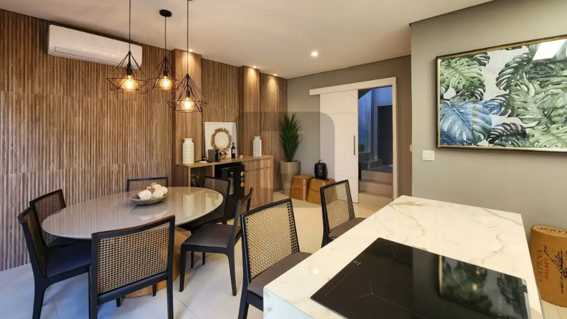 Foto 2 de Casa de Condomínio com 4 quartos à venda, 298m2 em Swiss Park, Campinas - SP