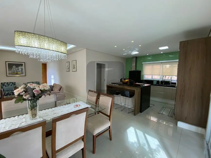 Foto 9 de Casa de Condomínio com 4 quartos à venda, 360m2 em Swiss Park, Campinas - SP