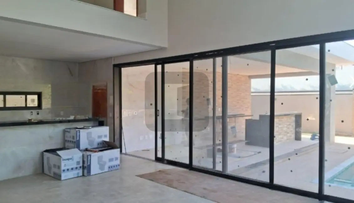 Foto 3 de Casa de Condomínio com 3 quartos à venda, 305m2 em Swiss Park, Campinas - SP