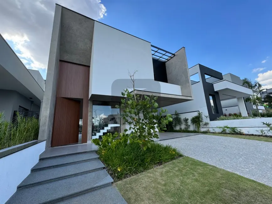 Foto 1 de Casa de Condomínio com 4 quartos à venda, 260m2 em Swiss Park, Campinas - SP