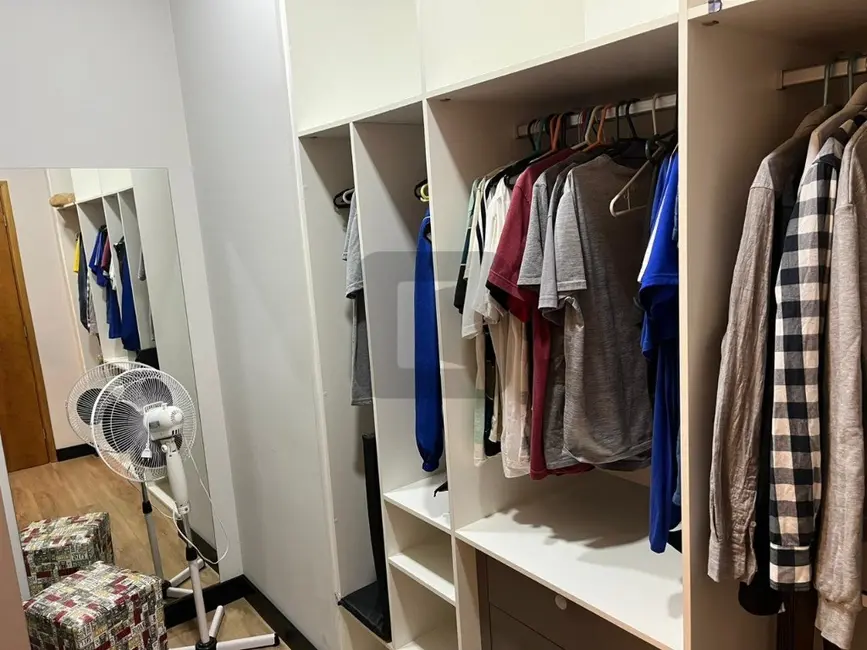 Casa de Condomínio com 3 quartos à venda, 240m2 em Parque Rural Fazenda Santa Cândida, Campinas - SP - imagem 9 Foto 9 de Casa de Condomínio com 3 quartos à venda, 240m2 em Parque Rural Fazenda Santa Cândida, Campinas - SP