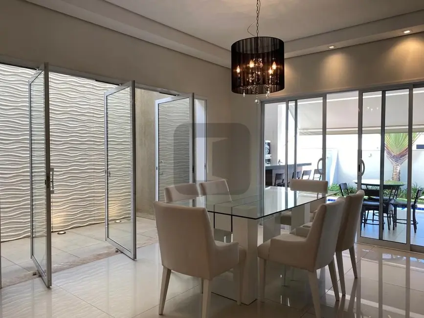 Foto 6 de Casa de Condomínio com 3 quartos à venda, 274m2 em Swiss Park, Campinas - SP