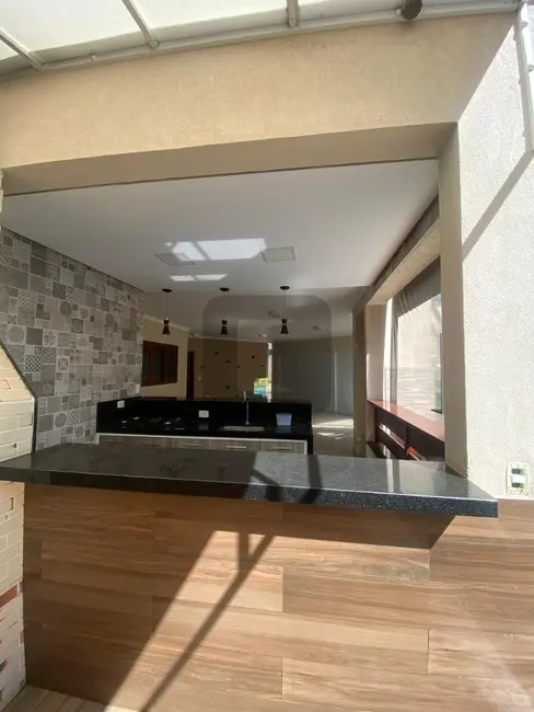 Casa de Condomínio com 5 quartos à venda, 475m2 em Condomínio Residencial Terras do Oriente, Valinhos - SP - imagem 9 Foto 9 de Casa de Condomínio com 5 quartos à venda, 475m2 em Condomínio Residencial Terras do Oriente, Valinhos - SP