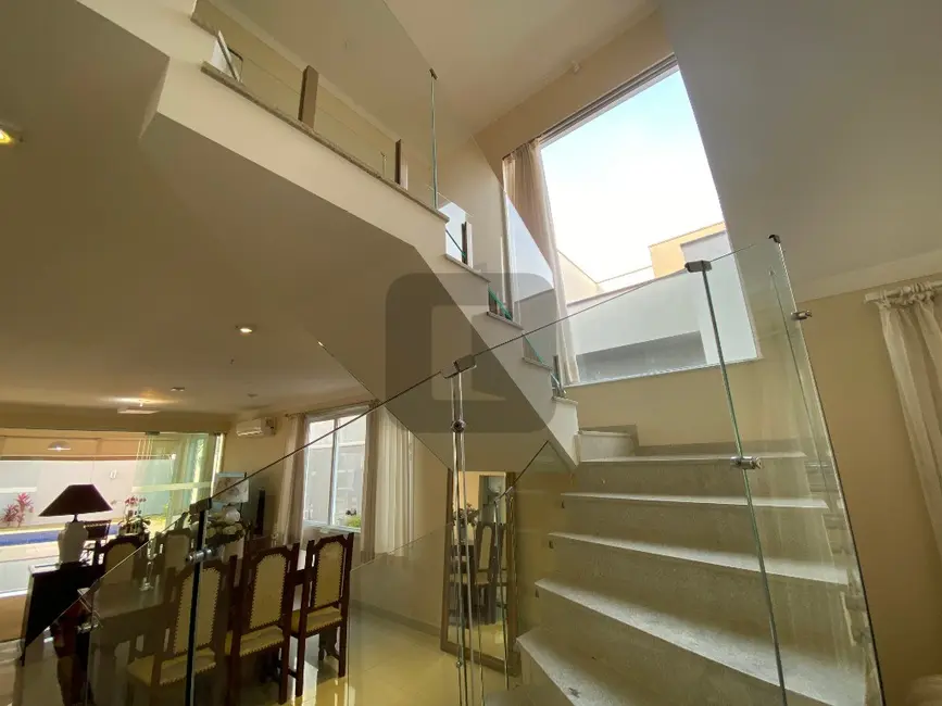 Foto 3 de Casa de Condomínio com 3 quartos à venda e para alugar, 284m2 em Swiss Park, Campinas - SP