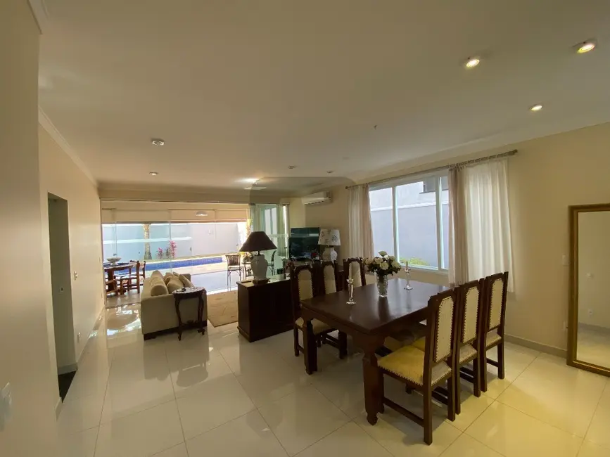 Foto 2 de Casa de Condomínio com 3 quartos à venda e para alugar, 284m2 em Swiss Park, Campinas - SP