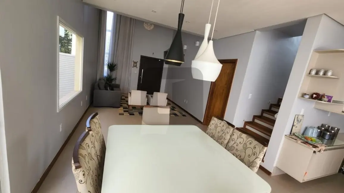 Foto 2 de Casa de Condomínio com 3 quartos à venda, 236m2 em Swiss Park, Campinas - SP