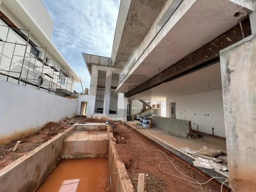 Foto 5 de Casa de Condomínio com 3 quartos à venda, 360m2 em Campinas - SP