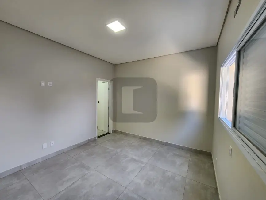 Casa de Condomínio com 3 quartos à venda, 220m2 em Jardim Lorena, Valinhos - SP - imagem 8 Foto 8 de Casa de Condomínio com 3 quartos à venda, 220m2 em Jardim Lorena, Valinhos - SP