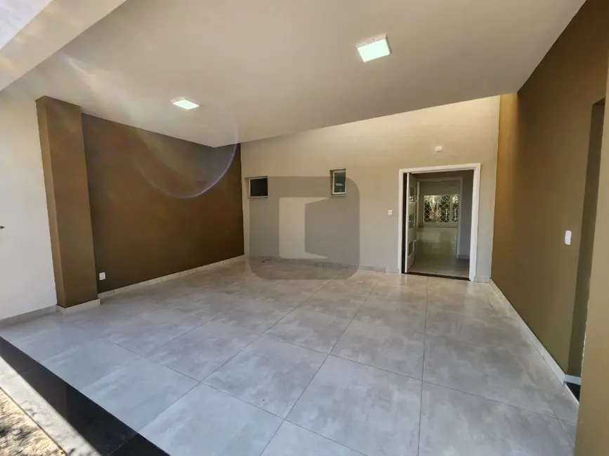 Casa de Condomínio com 3 quartos à venda, 220m2 em Jardim Lorena, Valinhos - SP - imagem 4 Foto 4 de Casa de Condomínio com 3 quartos à venda, 220m2 em Jardim Lorena, Valinhos - SP