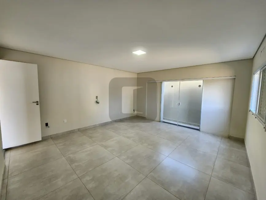 Casa de Condomínio com 3 quartos à venda, 220m2 em Jardim Lorena, Valinhos - SP - imagem 6 Foto 6 de Casa de Condomínio com 3 quartos à venda, 220m2 em Jardim Lorena, Valinhos - SP