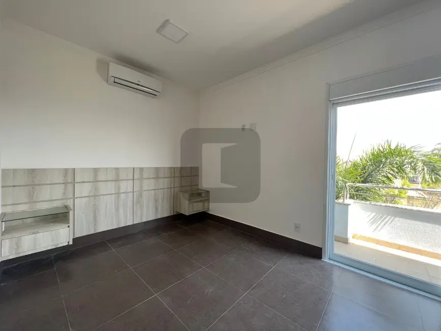 Foto 9 de Casa de Condomínio com 4 quartos à venda, 243m2 em Swiss Park, Campinas - SP