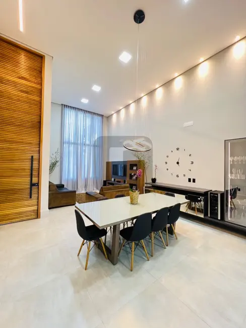 Foto 4 de Casa de Condomínio com 3 quartos à venda, 198m2 em Swiss Park, Campinas - SP