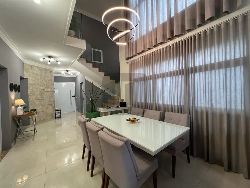 Casa de Condomínio com 4 quartos à venda, 370m2 em Swiss Park, Campinas - SP - imagem 4 Foto 4 de Casa de Condomínio com 4 quartos à venda, 370m2 em Swiss Park, Campinas - SP