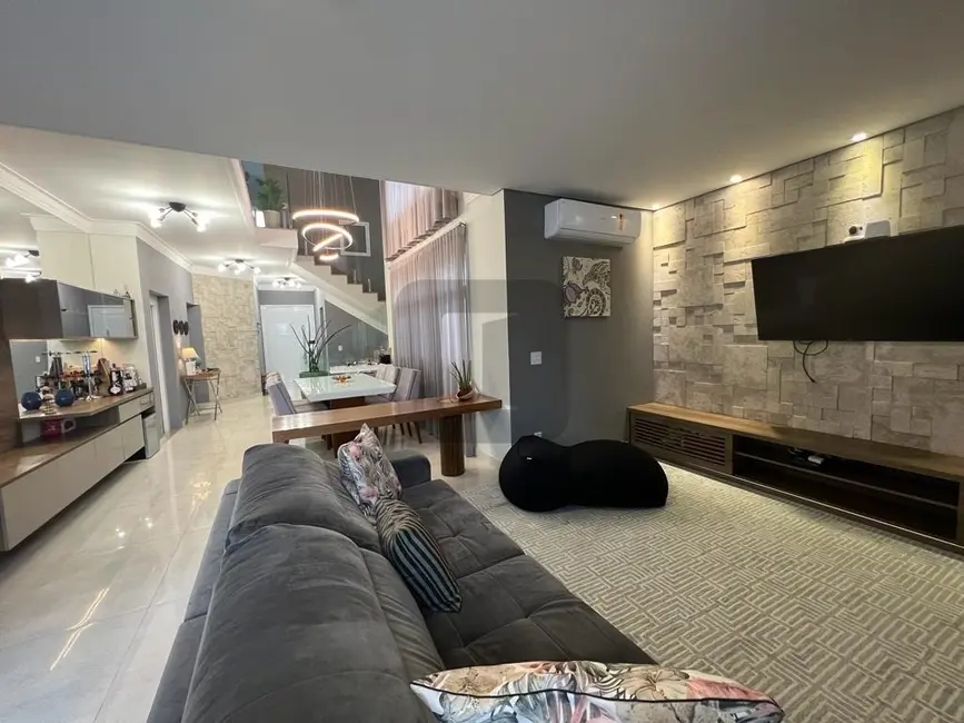 Casa de Condomínio com 4 quartos à venda, 370m2 em Swiss Park, Campinas - SP - imagem 6 Foto 6 de Casa de Condomínio com 4 quartos à venda, 370m2 em Swiss Park, Campinas - SP