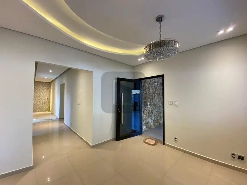 Casa com 4 quartos à venda, 360m2 em Bosque das Palmeiras, Campinas - SP - imagem 4 Foto 4 de Casa com 4 quartos à venda, 360m2 em Bosque das Palmeiras, Campinas - SP