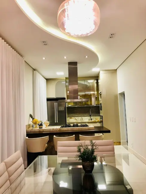 Foto 5 de Casa de Condomínio com 4 quartos à venda, 320m2 em Swiss Park, Campinas - SP