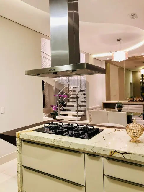 Foto 9 de Casa de Condomínio com 4 quartos à venda, 320m2 em Swiss Park, Campinas - SP