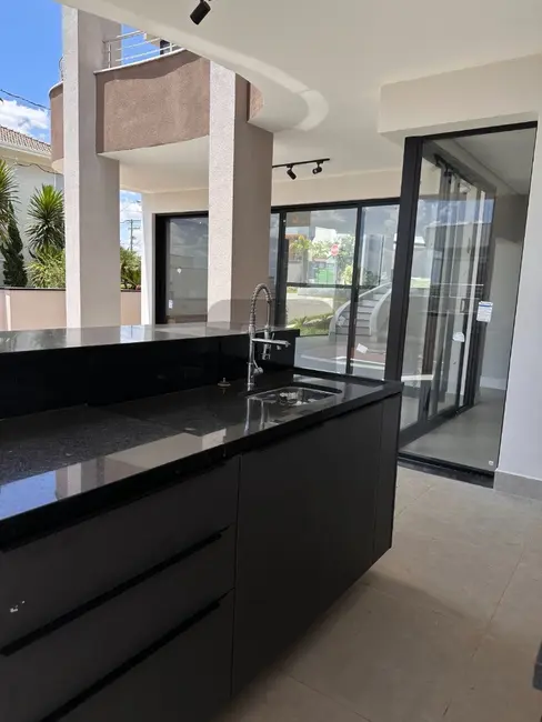 Foto 6 de Casa de Condomínio com 4 quartos à venda e para alugar, 320m2 em Swiss Park, Campinas - SP