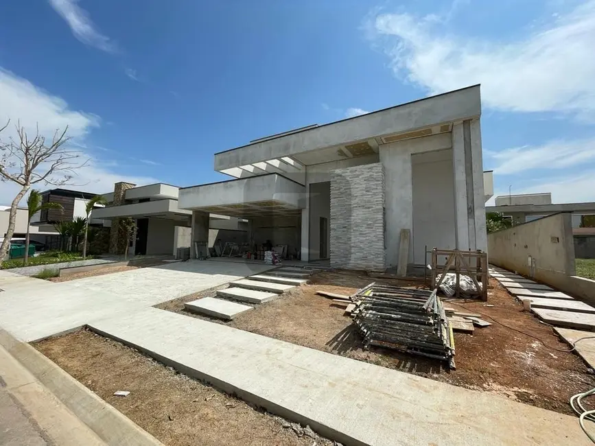 Foto 2 de Casa de Condomínio com 3 quartos à venda, 255m2 em Jaguariuna - SP