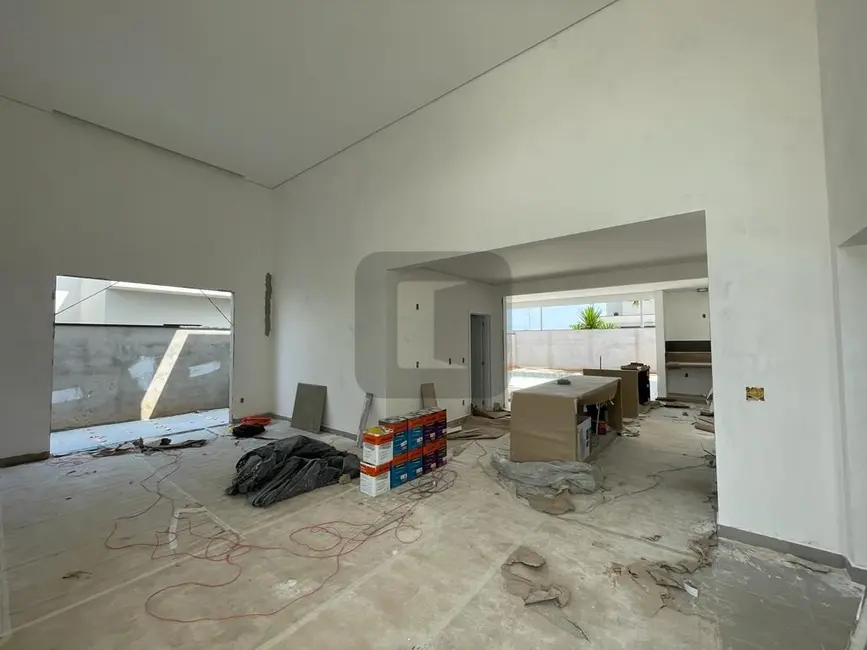 Foto 4 de Casa de Condomínio com 3 quartos à venda, 255m2 em Jaguariuna - SP