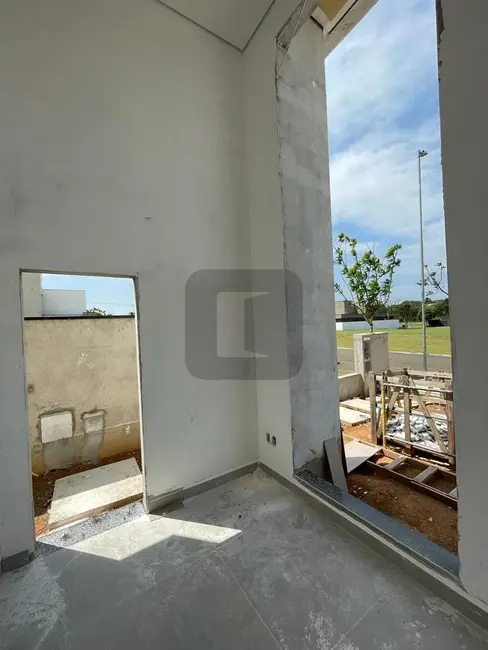 Foto 3 de Casa de Condomínio com 3 quartos à venda, 255m2 em Jaguariuna - SP