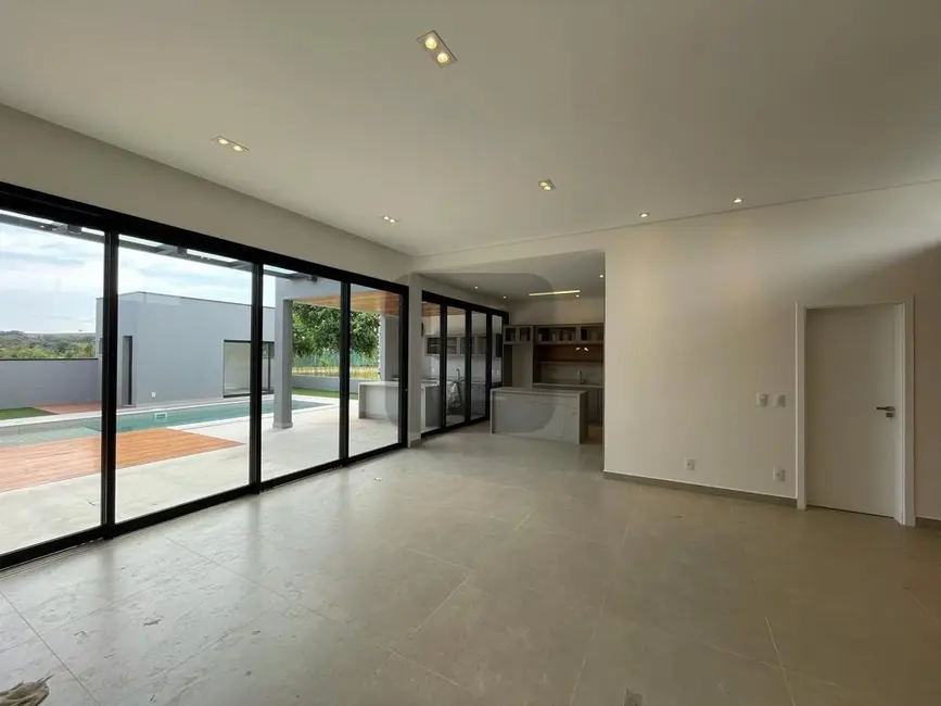 Foto 6 de Casa de Condomínio com 3 quartos à venda, 250m2 em Jaguariuna - SP