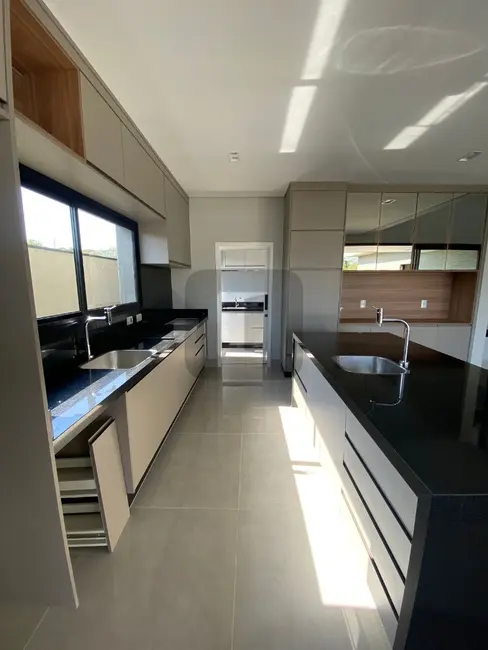 Foto 8 de Casa de Condomínio com 3 quartos à venda, 260m2 em Jaguariuna - SP