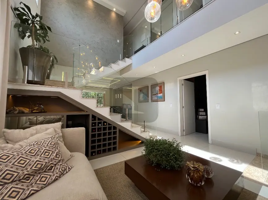 Foto 3 de Casa de Condomínio com 4 quartos à venda, 256m2 em Swiss Park, Campinas - SP