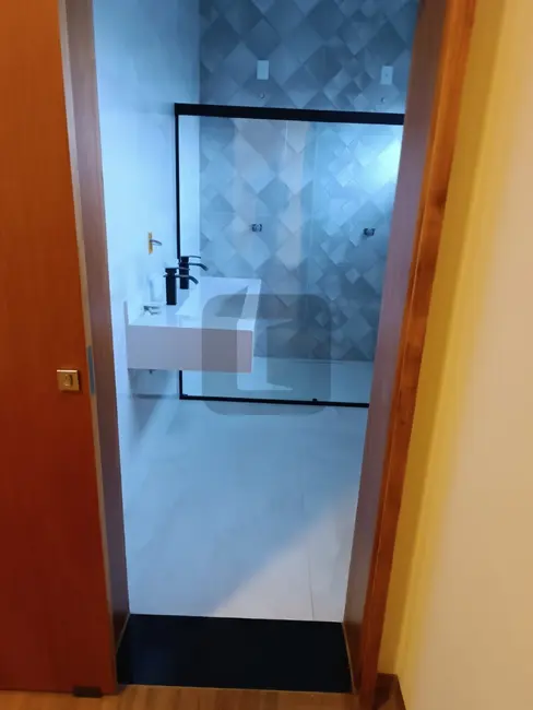 Foto 2 de Casa de Condomínio com 4 quartos à venda, 276m2 em Jaguariuna - SP