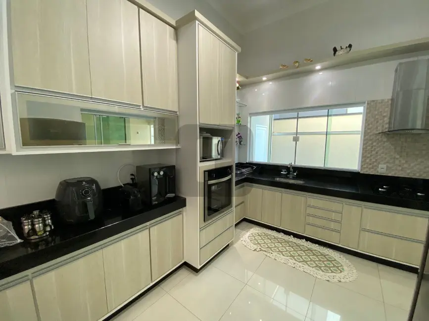 Casa de Condomínio com 3 quartos à venda, 191m2 em Roncáglia, Valinhos - SP - imagem 8 Foto 8 de Casa de Condomínio com 3 quartos à venda, 191m2 em Roncáglia, Valinhos - SP