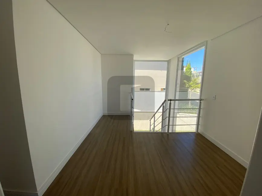 Foto 9 de Casa de Condomínio com 3 quartos à venda, 214m2 em Roncáglia, Valinhos - SP