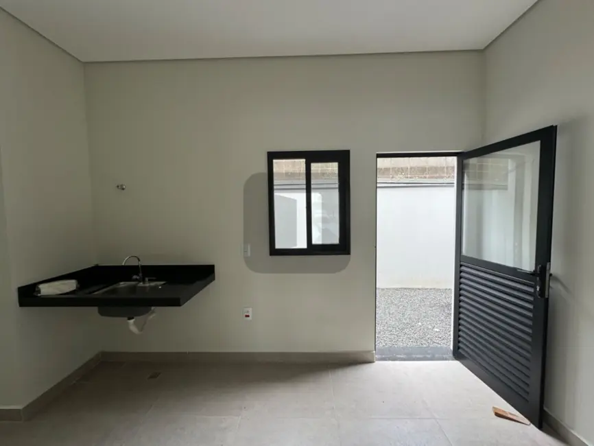 Foto 5 de Sala Comercial para alugar, 130m2 em Swiss Park, Campinas - SP