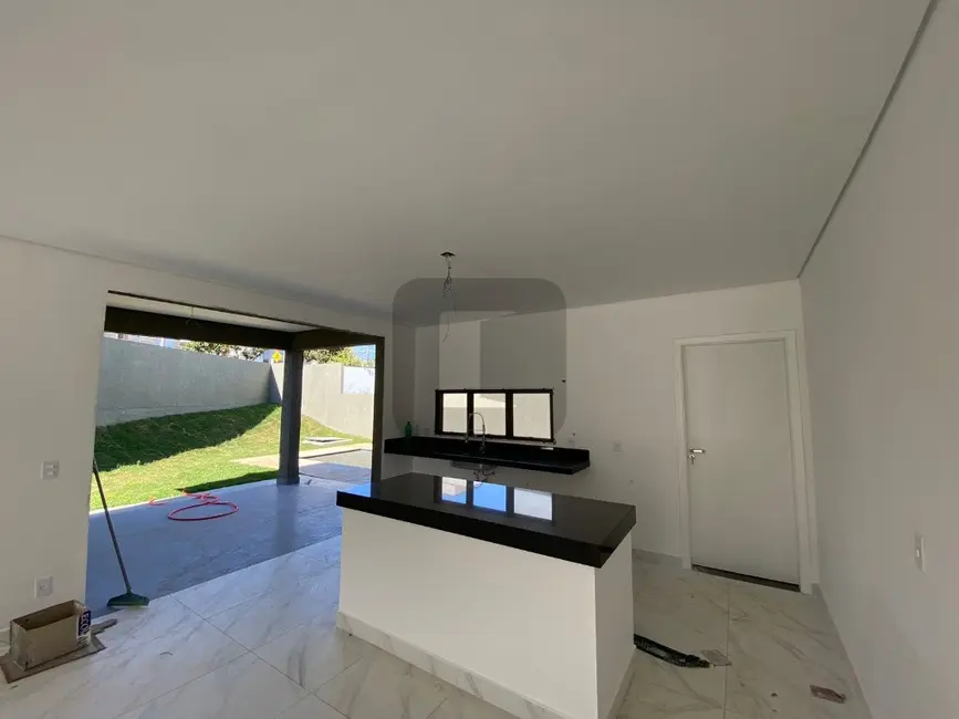 Foto 6 de Casa de Condomínio com 3 quartos à venda, 198m2 em Roncáglia, Valinhos - SP