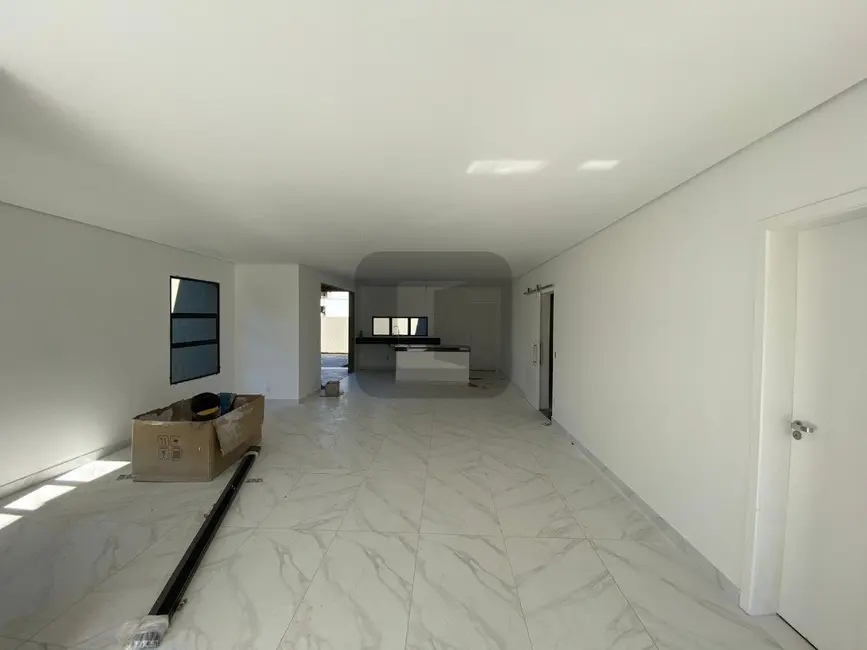 Foto 3 de Casa de Condomínio com 3 quartos à venda, 198m2 em Roncáglia, Valinhos - SP