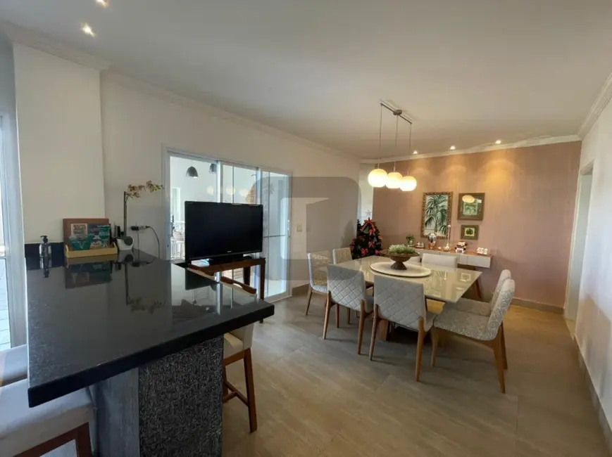 Foto 8 de Casa de Condomínio com 4 quartos à venda e para alugar, 269m2 em Swiss Park, Campinas - SP