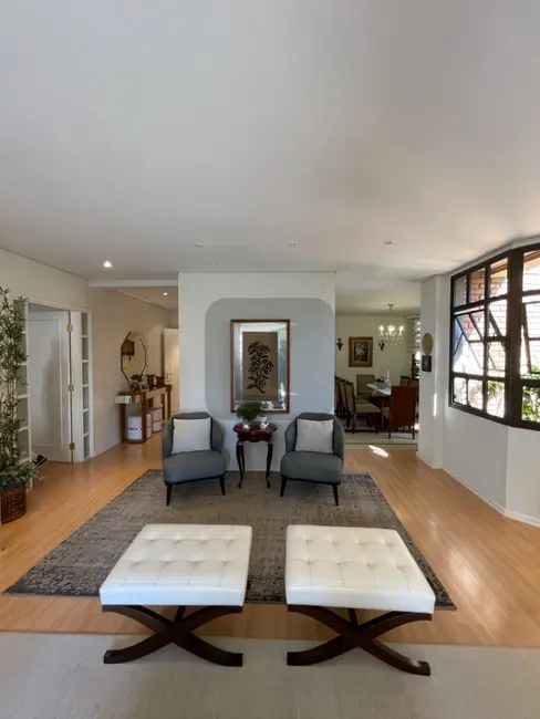 Apartamento com 4 quartos à venda, 198m2 em Cambuí, Campinas - SP - imagem 6 Foto 6 de Apartamento com 4 quartos à venda, 198m2 em Cambuí, Campinas - SP