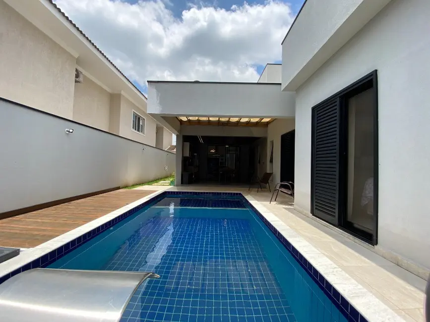 Foto 2 de Casa de Condomínio com 3 quartos à venda, 204m2 em Swiss Park, Campinas - SP