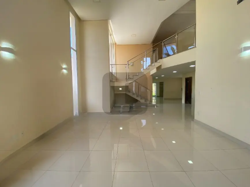 Casa de Condomínio com 4 quartos à venda e para alugar, 312m2 em Swiss Park, Campinas - SP - imagem 4 Foto 4 de Casa de Condomínio com 4 quartos à venda e para alugar, 312m2 em Swiss Park, Campinas - SP