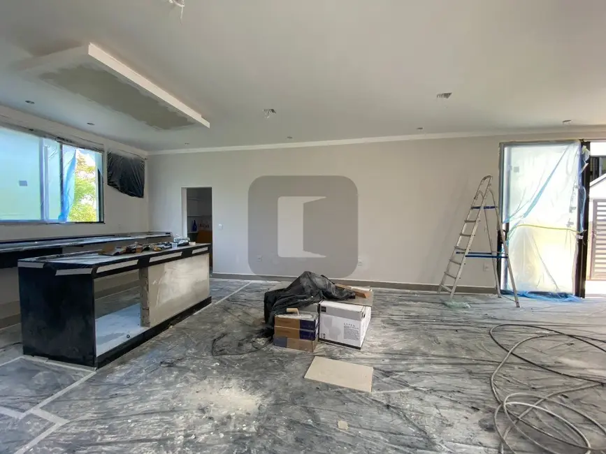 Casa de Condomínio com 3 quartos à venda, 260m2 em Chácaras Alpina, Valinhos - SP - imagem 6 Foto 6 de Casa de Condomínio com 3 quartos à venda, 260m2 em Chácaras Alpina, Valinhos - SP