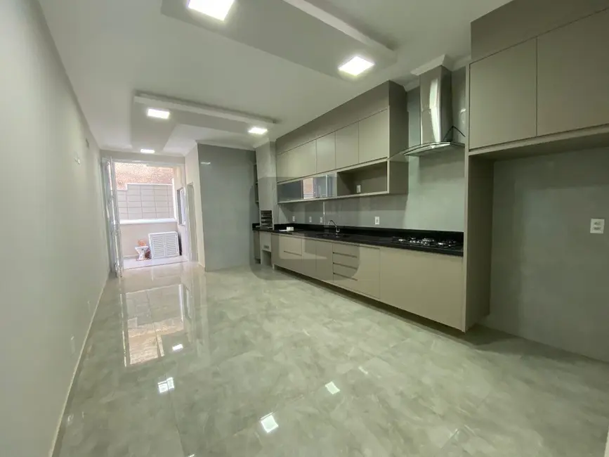 Casa de Condomínio com 3 quartos à venda, 186m2 em Chácaras Alpina, Valinhos - SP - imagem 8 Foto 8 de Casa de Condomínio com 3 quartos à venda, 186m2 em Chácaras Alpina, Valinhos - SP