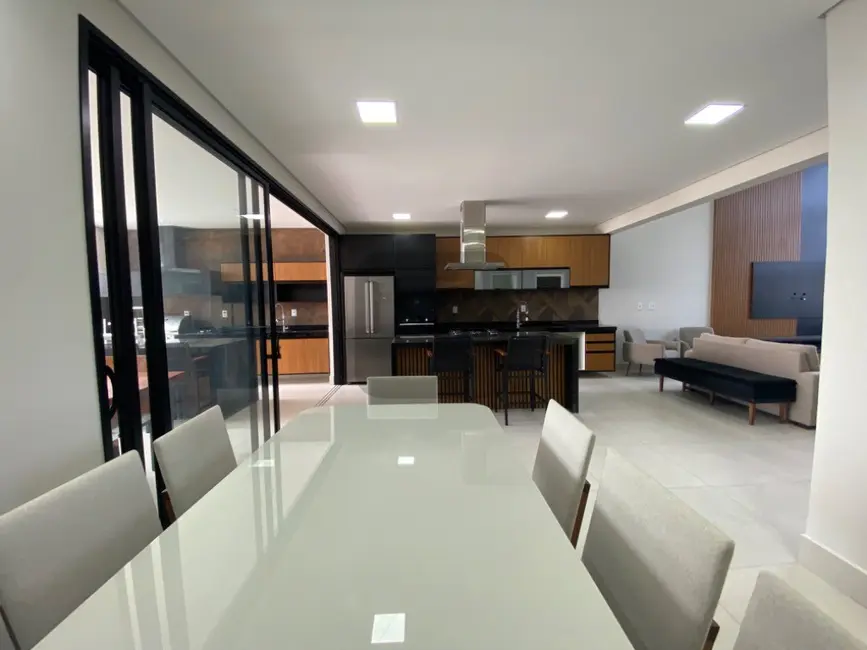 Foto 8 de Casa de Condomínio com 4 quartos à venda, 270m2 em Swiss Park, Campinas - SP