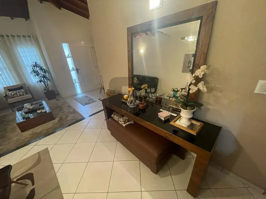 Casa de Condomínio com 3 quartos à venda, 223m2 em Vila Faustina II, Valinhos - SP - imagem 7 Foto 7 de Casa de Condomínio com 3 quartos à venda, 223m2 em Vila Faustina II, Valinhos - SP